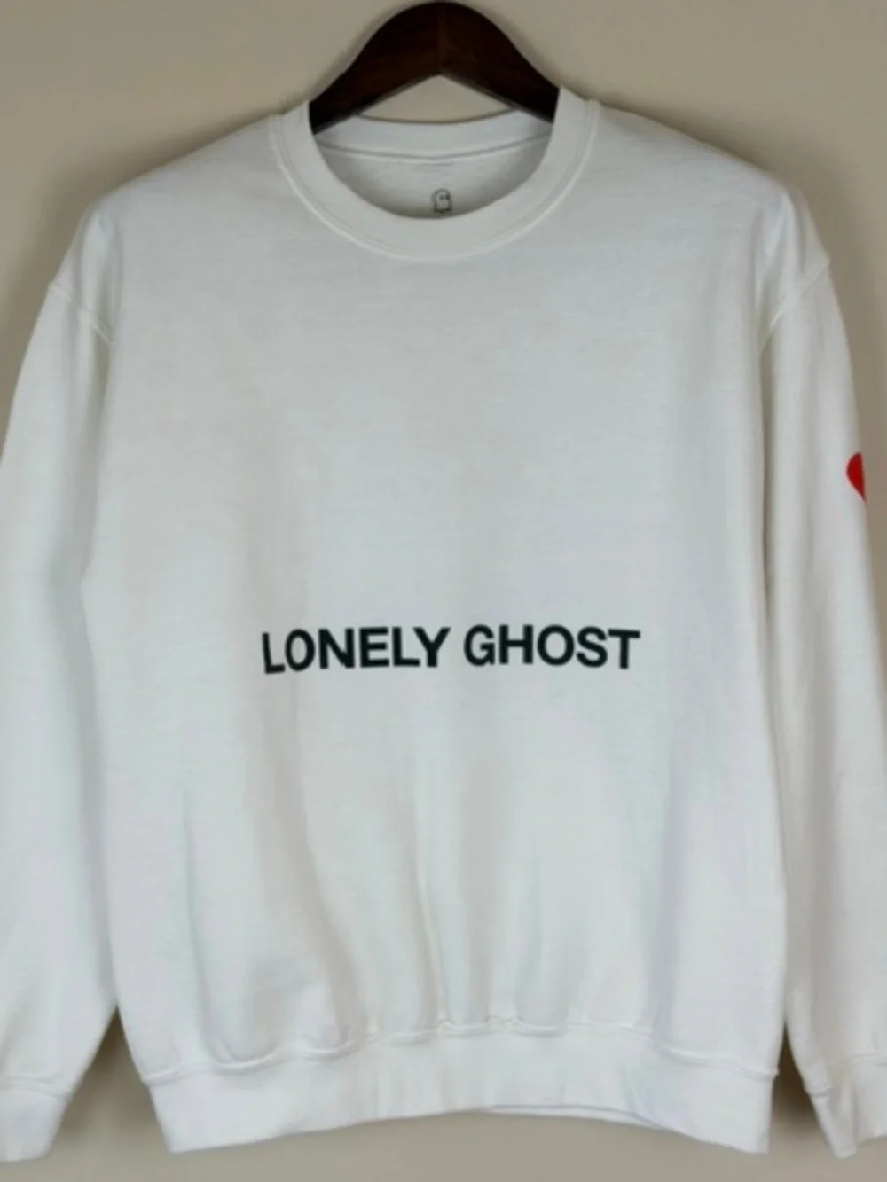 Lonely Ghost White Heart on my Sleeve Crewneck Sweatshirt Women's Medium - Picture 2 of 9